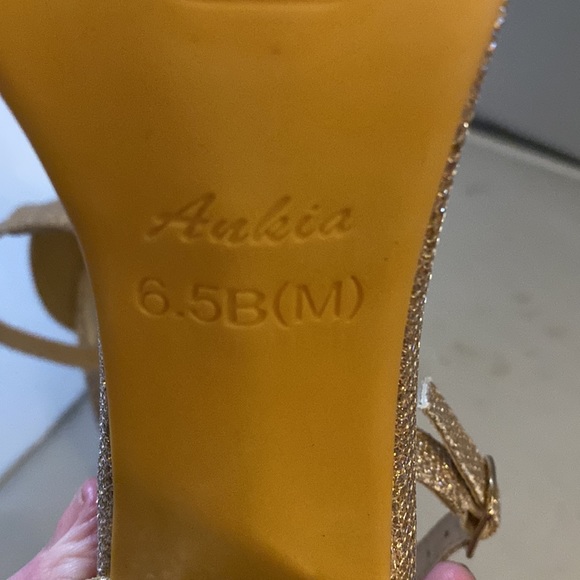 arkis heels shoes Size 6.5 B (M) - Picture 7 of 7